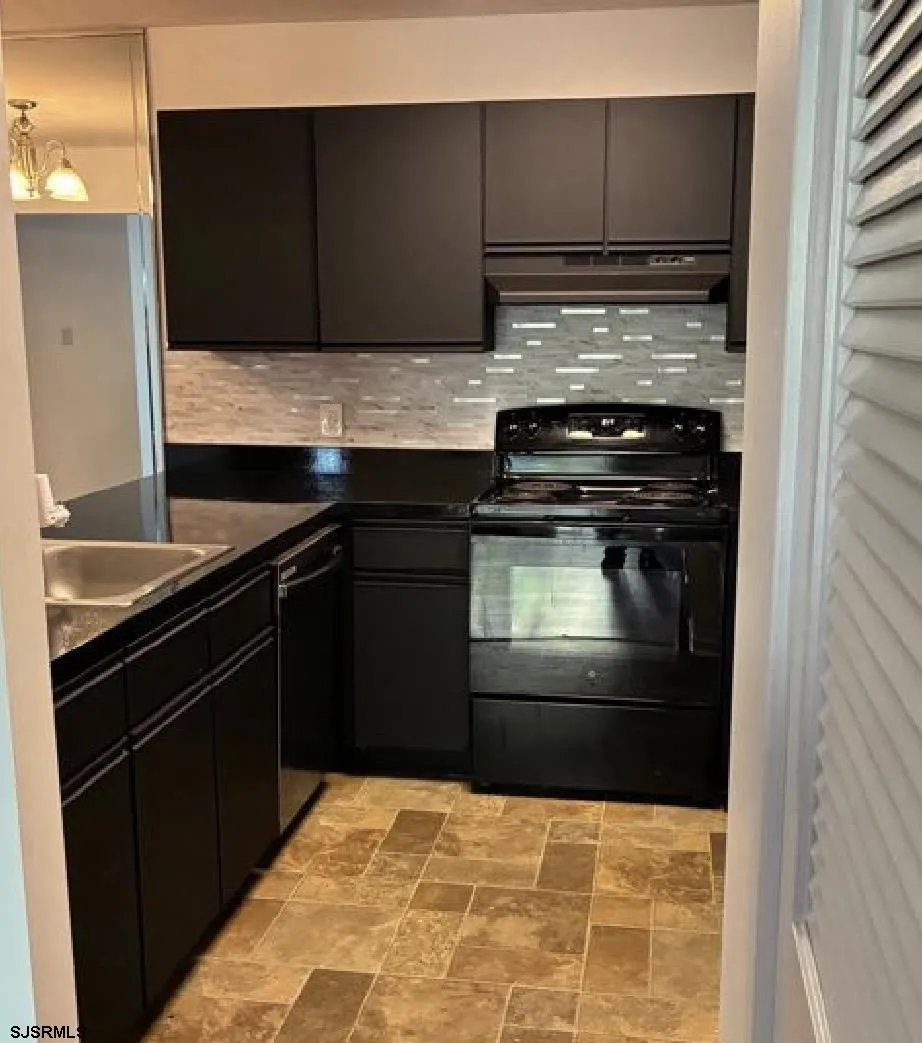 310 Heather Croft Egg Harbor Township, NJ 08234