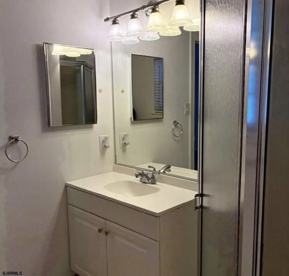 310 Heather Croft Egg Harbor Township, NJ 08234