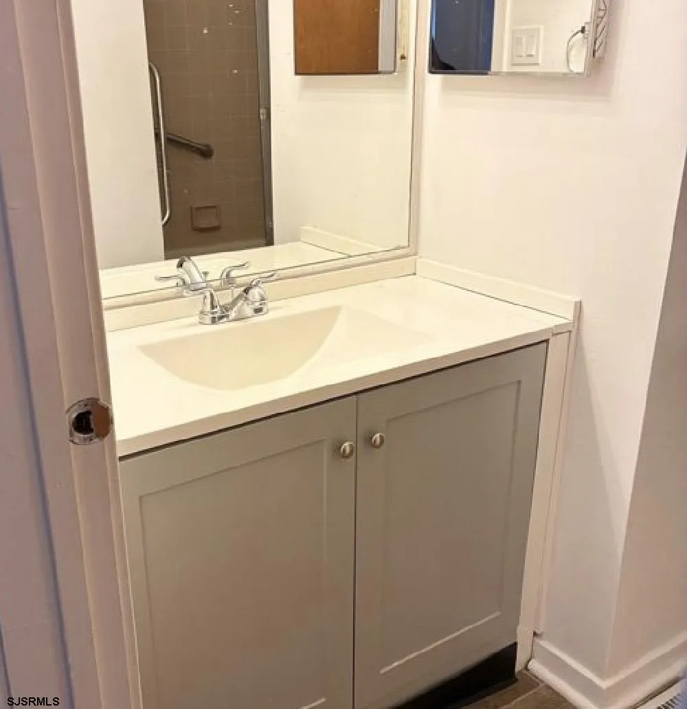 310 Heather Croft Egg Harbor Township, NJ 08234