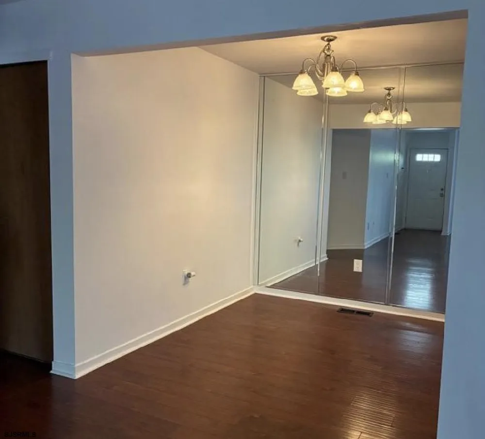 310 Heather Croft Egg Harbor Township, NJ 08234