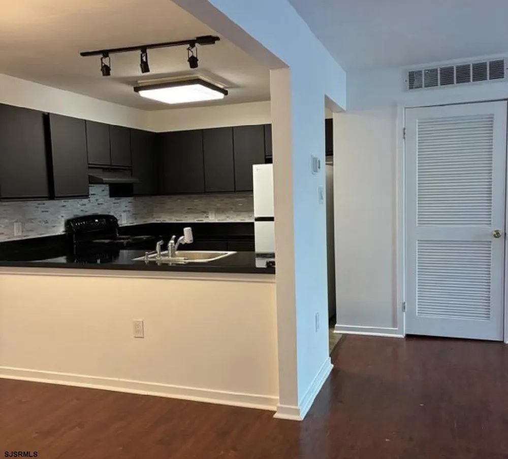 310 Heather Croft Egg Harbor Township, NJ 08234
