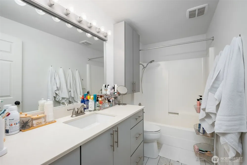 1801 M STREET NE #1807 Auburn, WA 98002