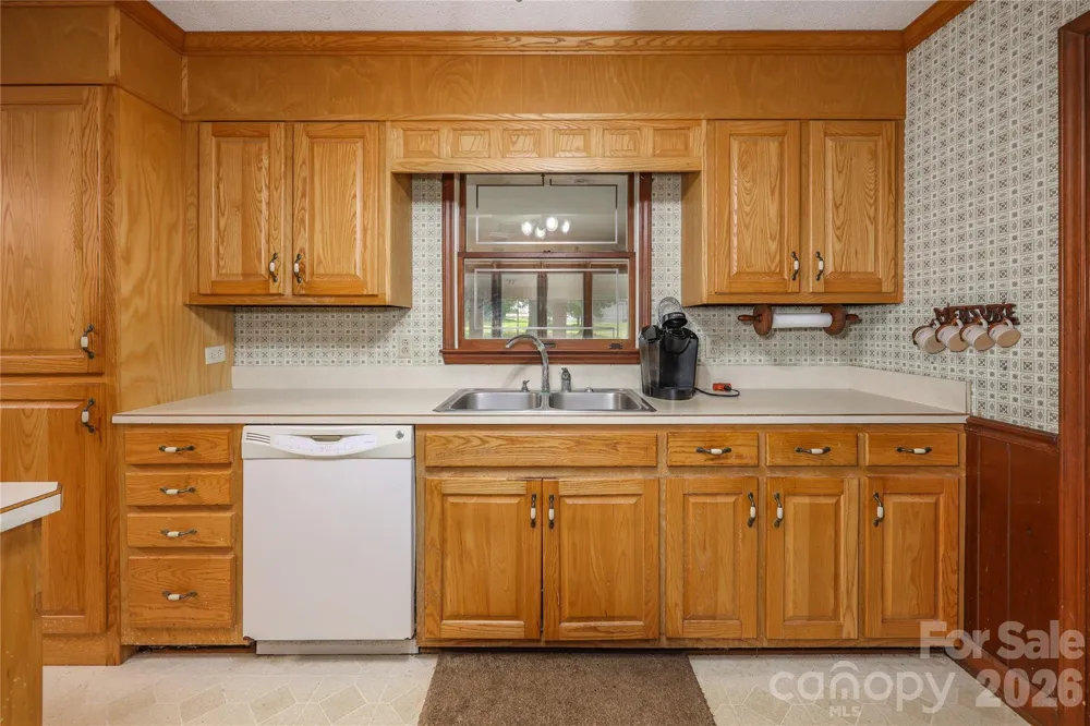 4988 Amick Lane Liberty, NC 27298