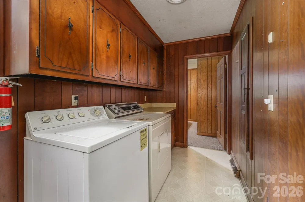 4988 Amick Lane Liberty, NC 27298