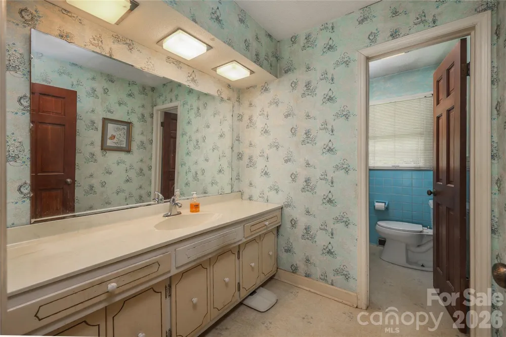 4988 Amick Lane Liberty, NC 27298