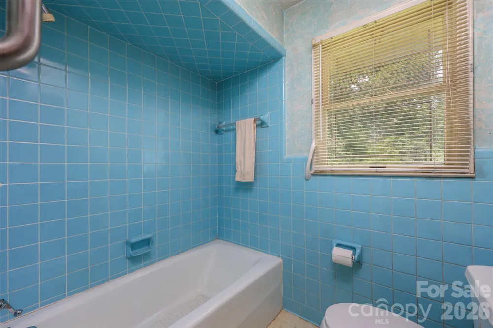 4988 Amick Lane Liberty, NC 27298