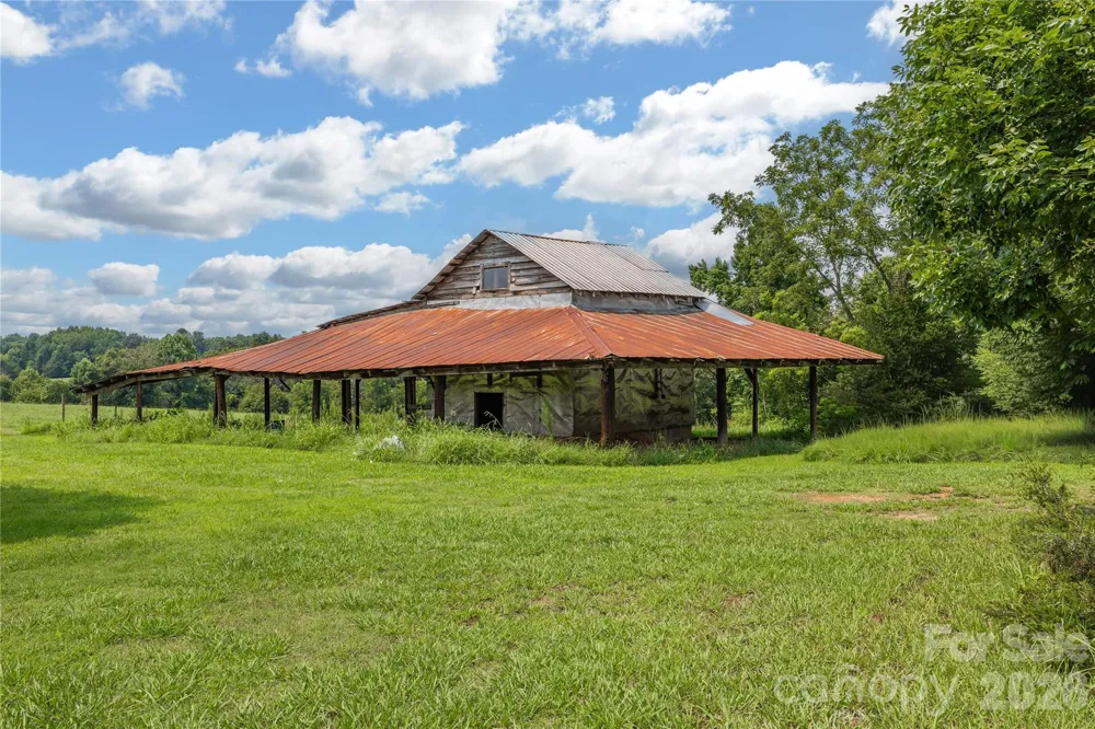 4988 Amick Lane Liberty, NC 27298
