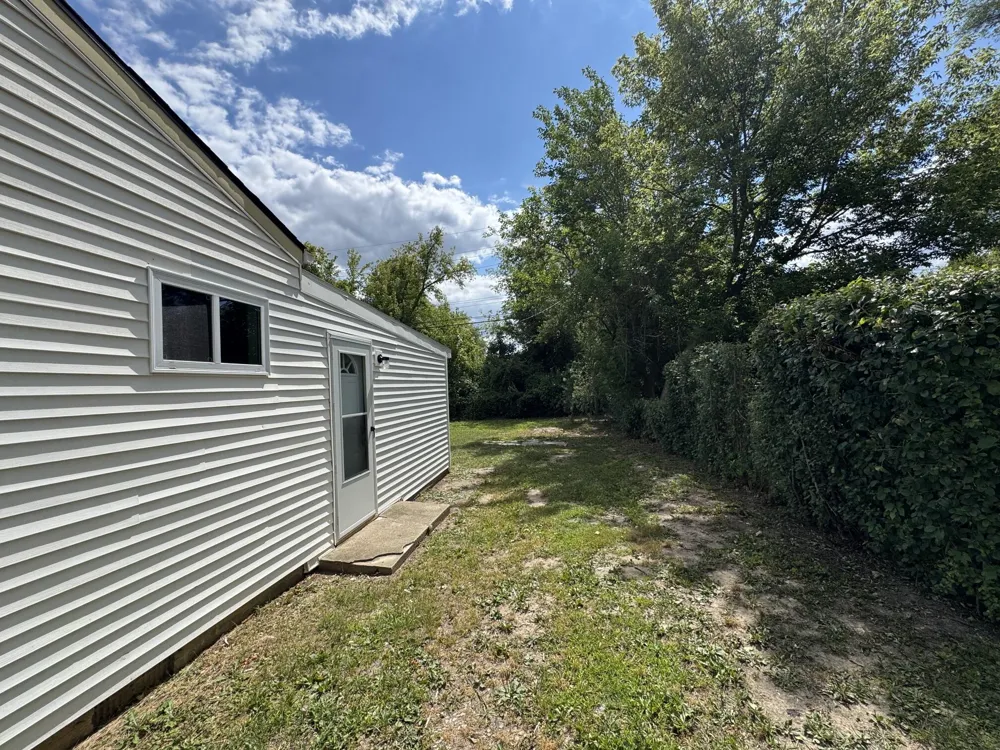 1613 Harvest Lane Ypsilanti, MI 48198