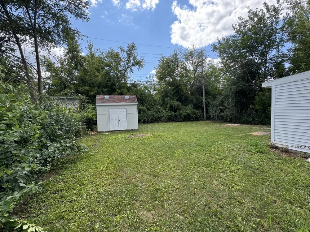 1613 Harvest Lane Ypsilanti, MI 48198