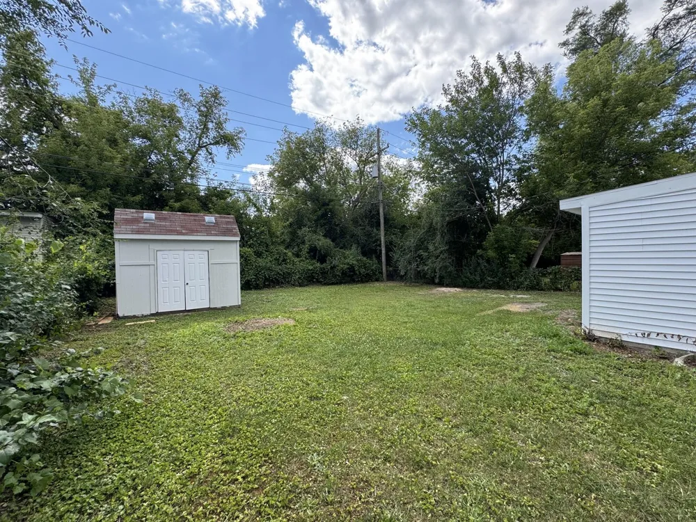 1613 Harvest Lane Ypsilanti, MI 48198