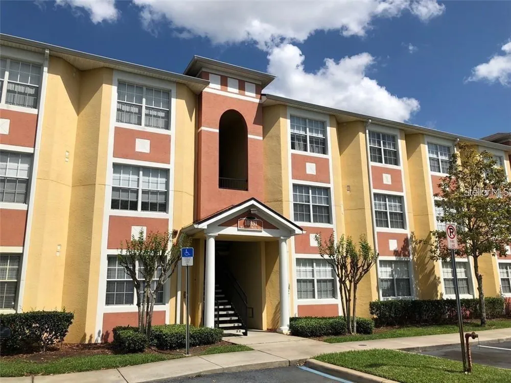 10831 WINDSOR WALK DRIVE #1210 Orlando, FL 32837