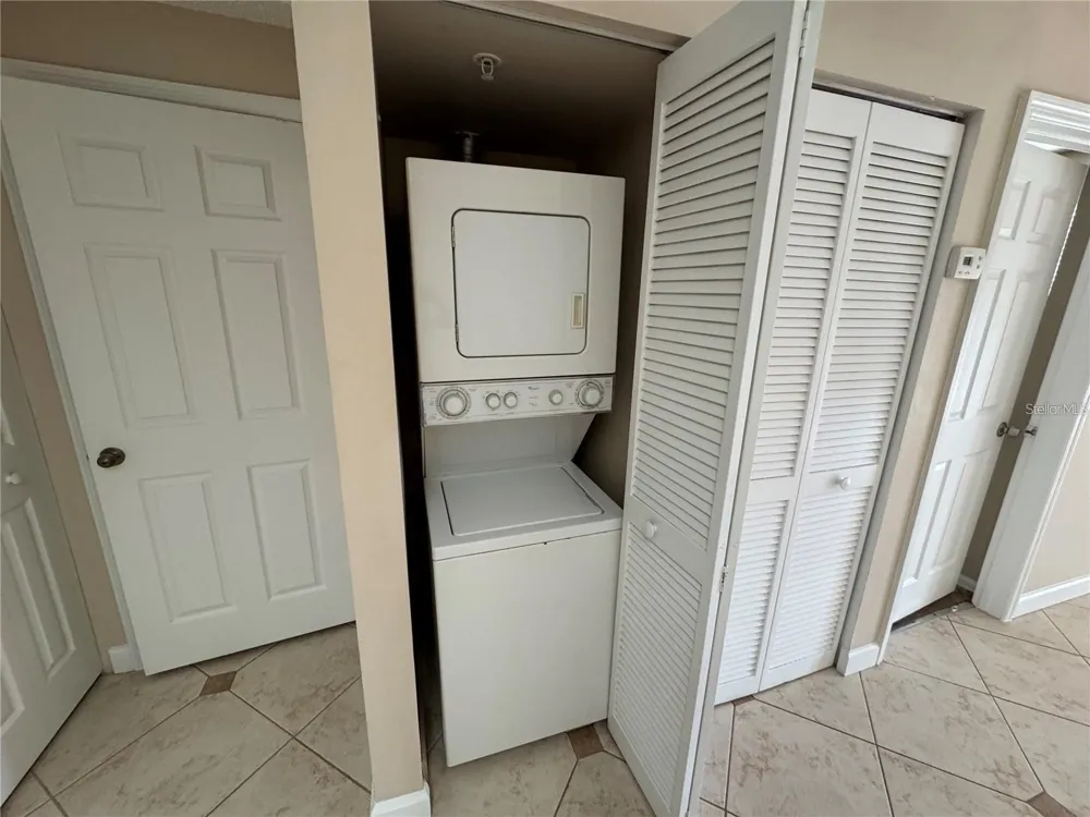 10831 WINDSOR WALK DRIVE #1210 Orlando, FL 32837