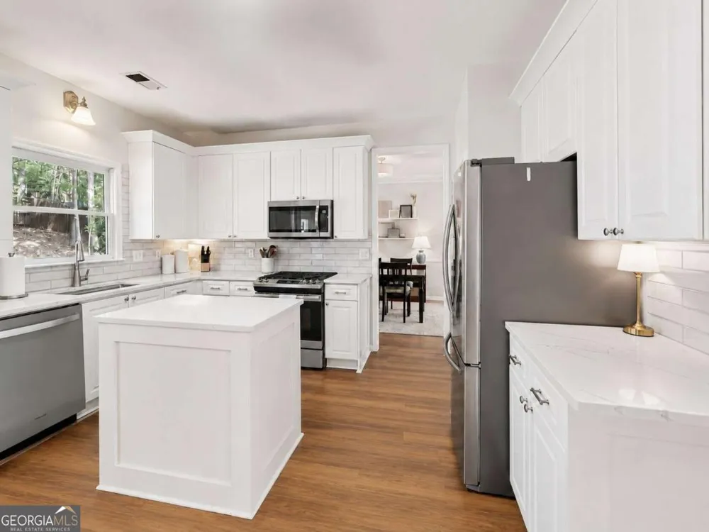 605 Silverberry LN Sugar Hill, GA 30518