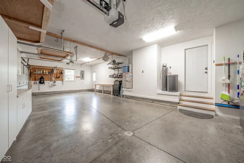 6302 Woodchuck Drive Pendleton, IN 46064