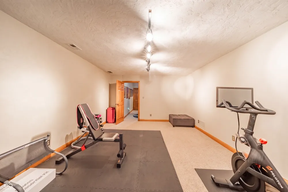 6302 Woodchuck Drive Pendleton, IN 46064