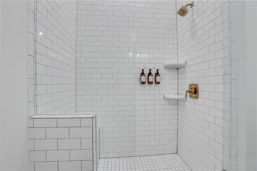 2356 Tilbury Drive Brookhaven, GA 30319