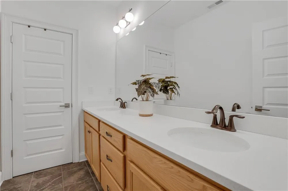 2356 Tilbury Drive Brookhaven, GA 30319