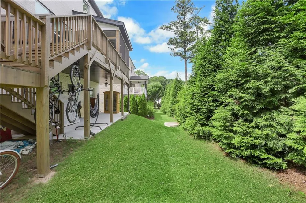 2356 Tilbury Drive Brookhaven, GA 30319