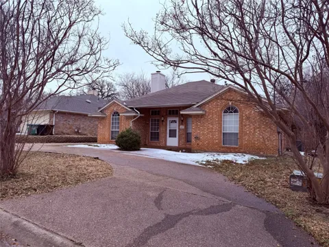 453 Strata Drive