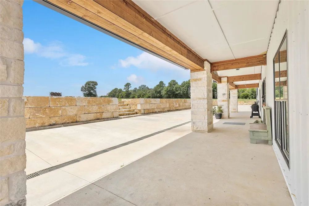 1221 Rock Creek Drive Willis, TX 77378