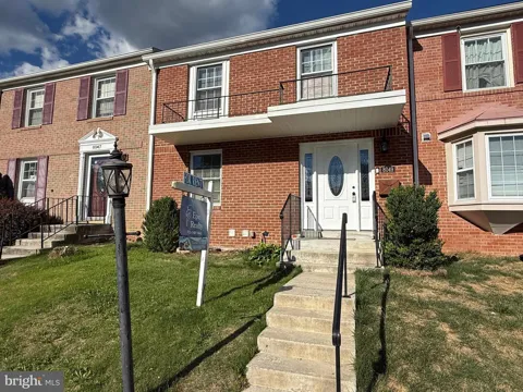 8049 SAINT ANNES COURT
