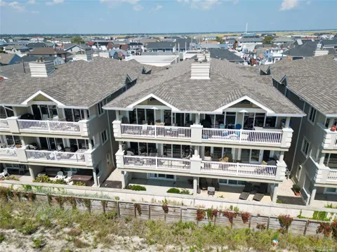 1051 Oceanfront #6