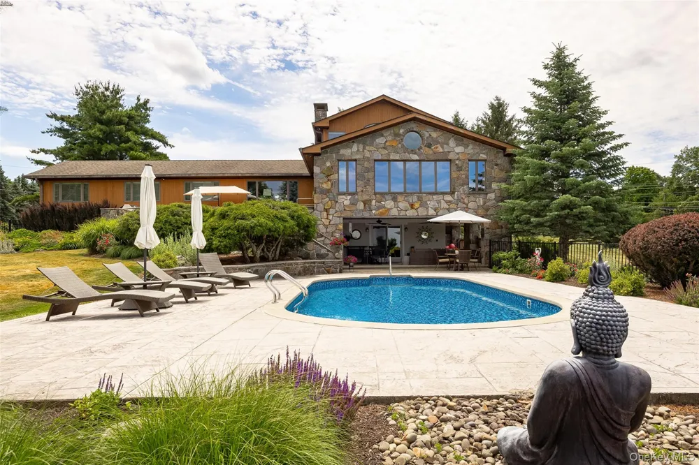 11 Potters Lane Lagrangeville, NY 12540