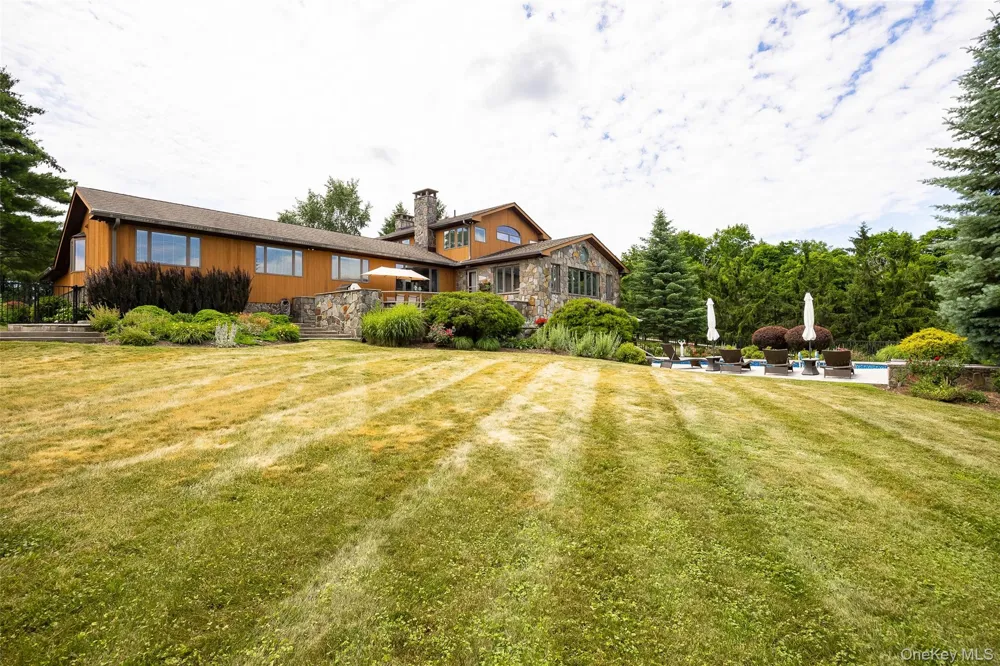 11 Potters Lane Lagrangeville, NY 12540