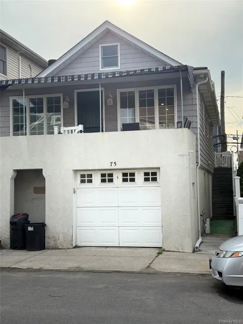 75 Wyoming Avenue #lower unit