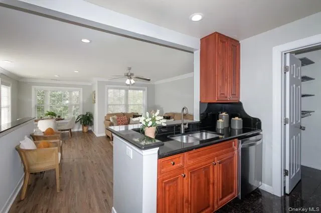 606 Vista View Drive #606 Farmingville, NY 11738