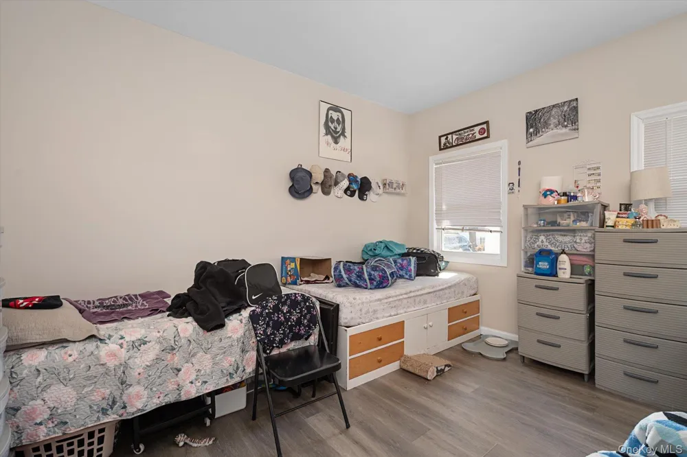 8 E 14th Street Huntington Station, NY 11746