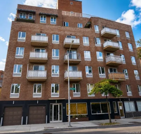 3226 Union Street #5E
