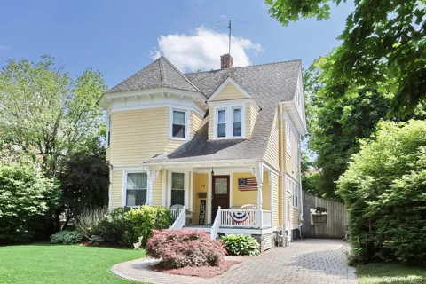 73 E Maple Avenue
