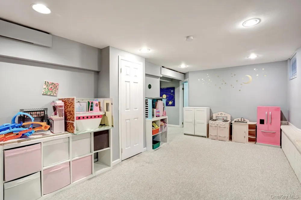 73 E Maple Avenue Suffern, NY 10901