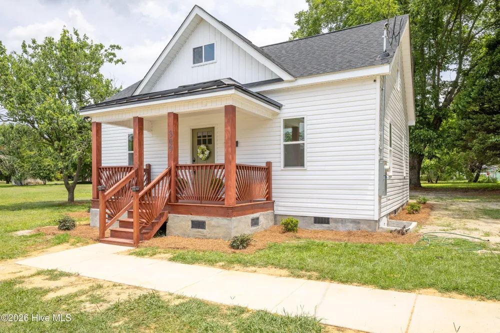 309 Stetson Street Clinton, NC 28328