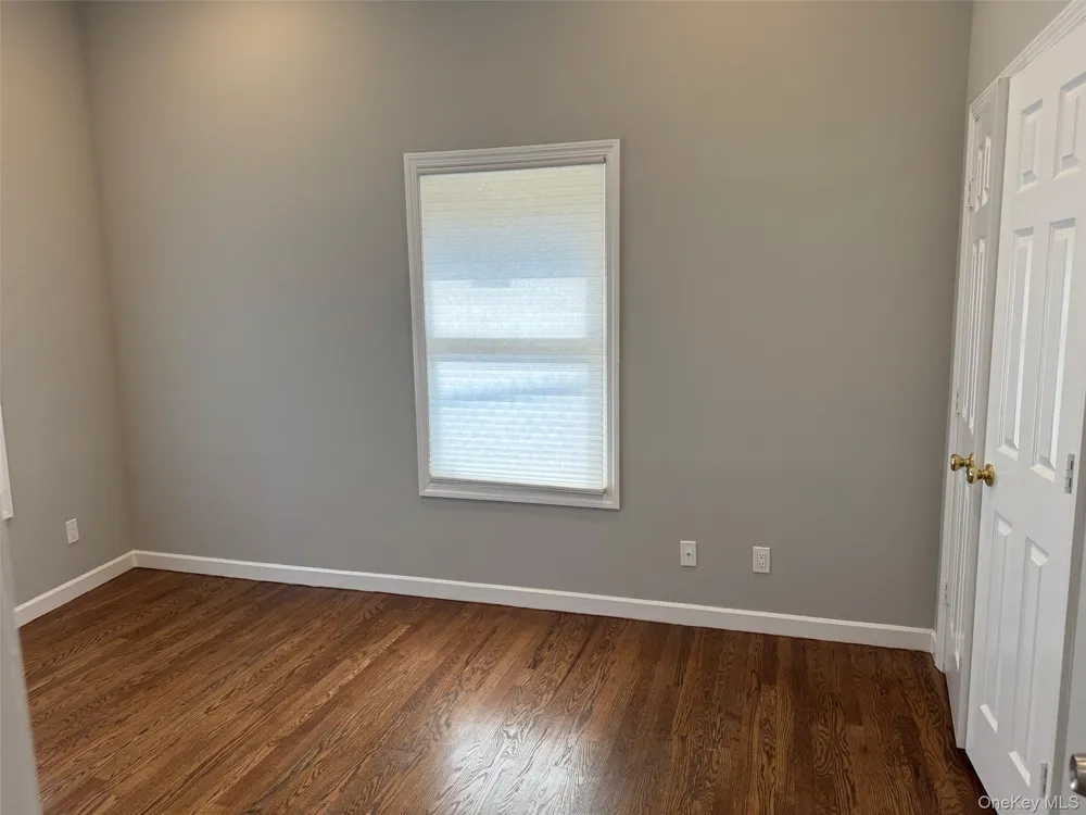 11 Shore Road #1 Port Washington, NY 11050