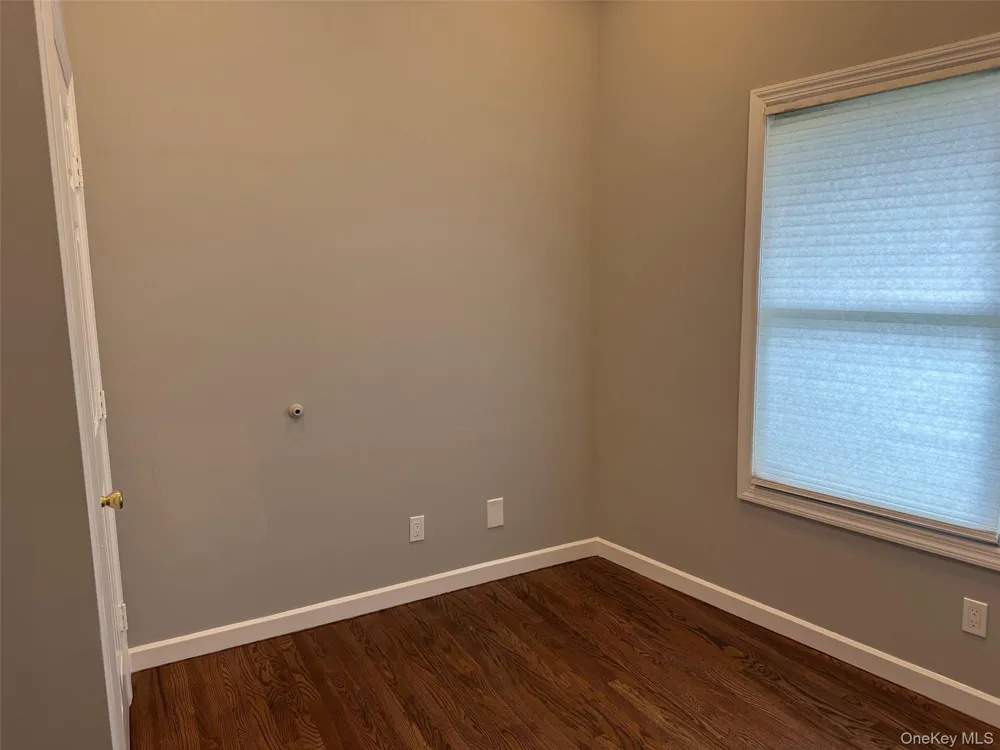 11 Shore Road #1 Port Washington, NY 11050