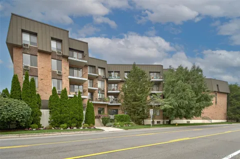 560 Halstead Avenue #2-R