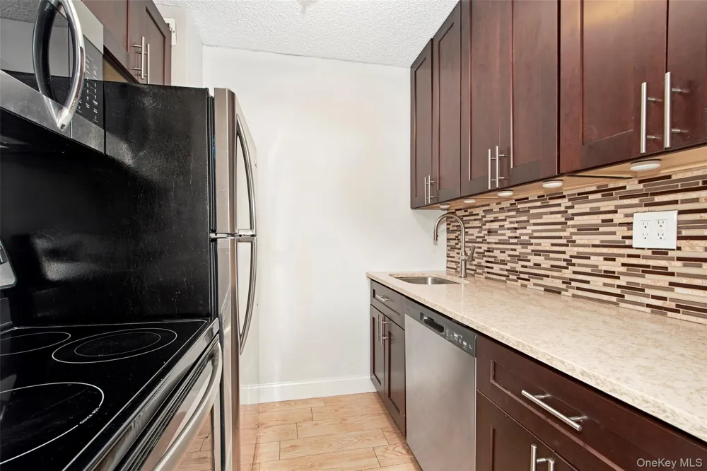 560 Halstead Avenue #2-R Harrison, NY 10528