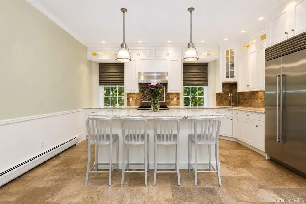79 Flagg Court Staten Island, NY 10304