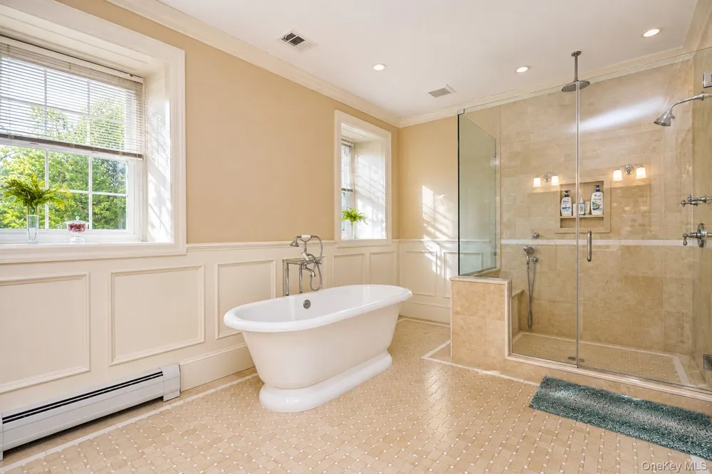 79 Flagg Court Staten Island, NY 10304