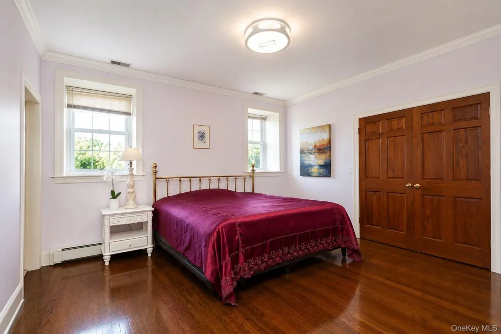 79 Flagg Court Staten Island, NY 10304