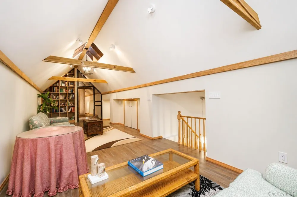 79 Flagg Court Staten Island, NY 10304