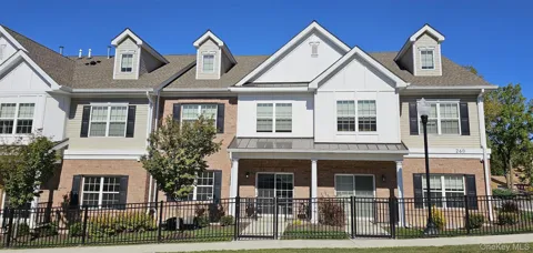 260 W Main Street #6