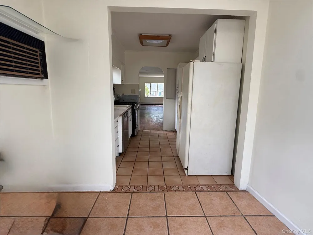 175 S Brookside Avenue Freeport, NY 11520