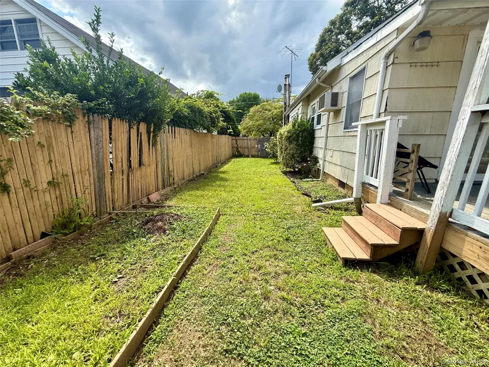 175 S Brookside Avenue Freeport, NY 11520