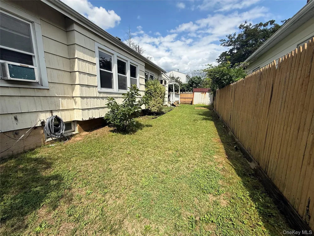 175 S Brookside Avenue Freeport, NY 11520