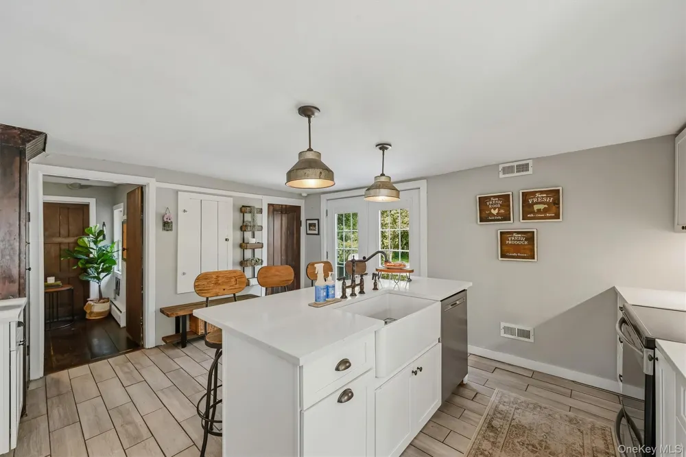 51 Mountainside Road Warwick, NY 10990