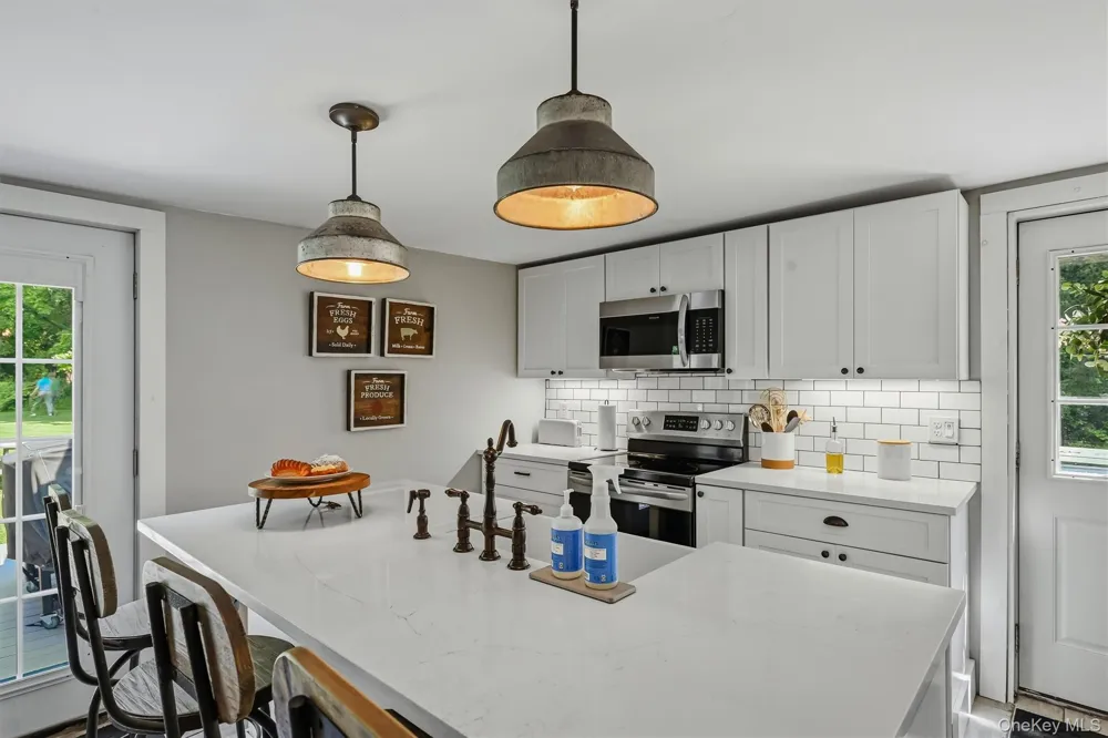 51 Mountainside Road Warwick, NY 10990
