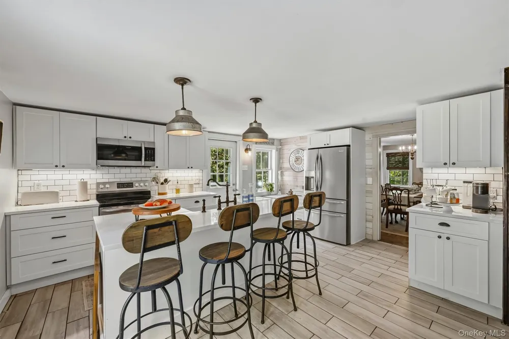51 Mountainside Road Warwick, NY 10990